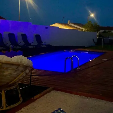 Alma Villa *